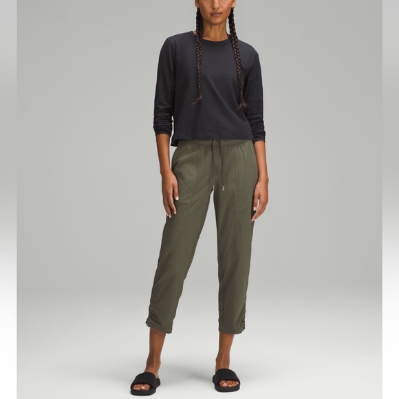 Lululemon Dance Studio Mid-Rise Cropped Pant - Picture 1 of 10